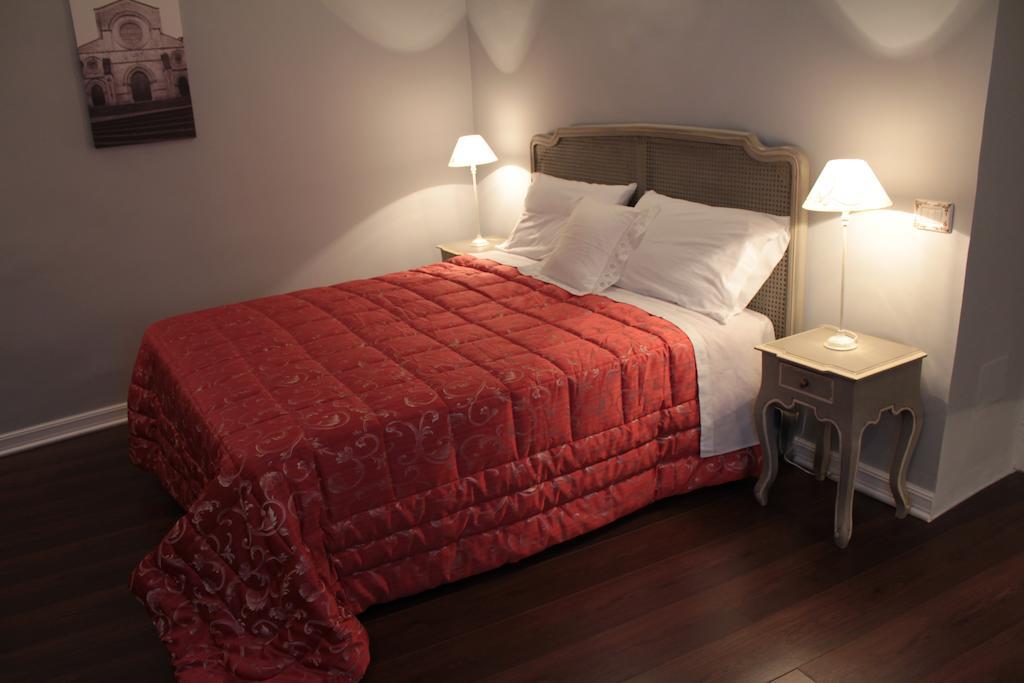 B&B Via Dell'Astrologo Cosenza Room photo